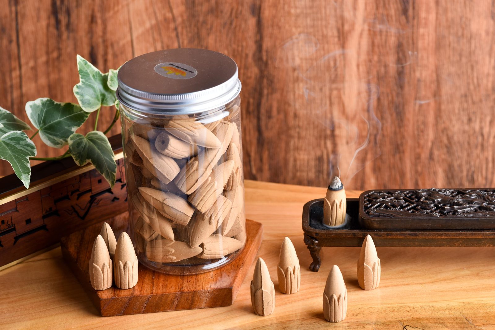 Golden Lotus lotus-shaped agarwood incense cones 51 cones