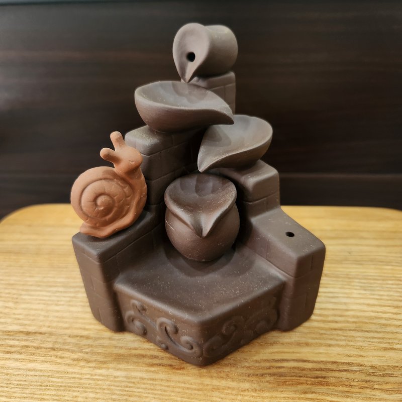 Ceramic censer | backflow smoke | Tall earthenware-style censer | Come with a cute small snail