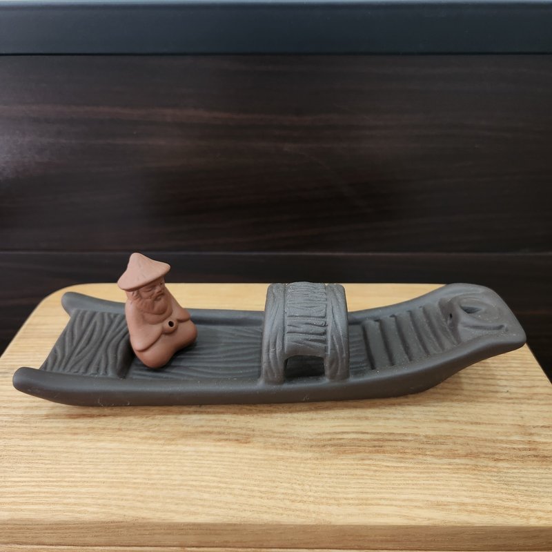 Ceramic censer | Smoke waterfall | Black | Boat and old helmsman