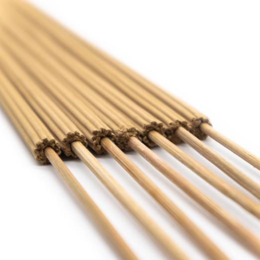 Nhang trầm hương đại 50 cm đang ch&aacute;y tỏa hương