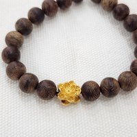 Vòng tay trầm hương 21 hạt nữ - phối sen vàng 24K, mang ý nghĩa cầu bình an cho người thương photo 6