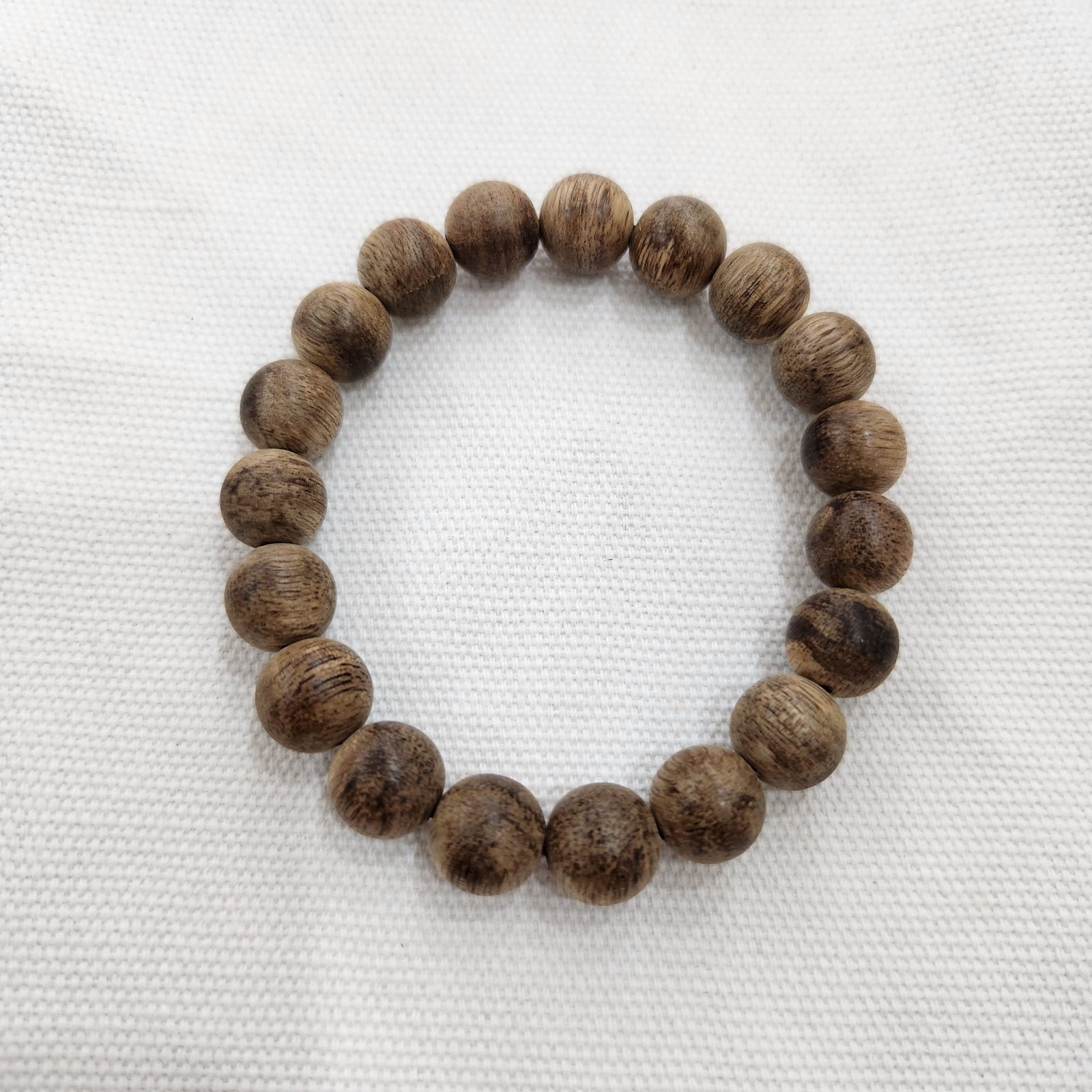 19-bead 10 mm agarwood bracelet overview