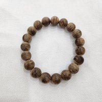 19-Bead Agarwood Bracelet 10 mm – Vietnamese agarwood with broad surface resin coverage and a fresh strong aroma